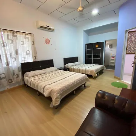 Full House Melaka Villa Exterior photo